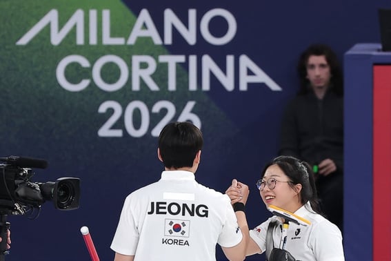 'あ！ 快調の3連勝にもかかわらず、結局韓国が脱落するとは···'5連敗があまりにも致命的だったのか、カーリングミックスダブルのキム・ソンヨン-チョン・ヨンソク '場合の数'はなかった [ミラノオリンピック]