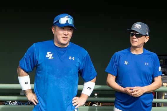 "Из глаз в глаза - по-другому" Чхве Хён У теперь победитель "Самсунг"', Плата за посещение лагеря Гуам → Япония начнет действовать