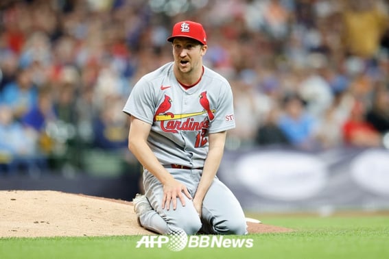 "不再回韩国"→落后的KBO MVP闪电签约，终于找到了"新目的地"！ 2026赛季能否重新复活？