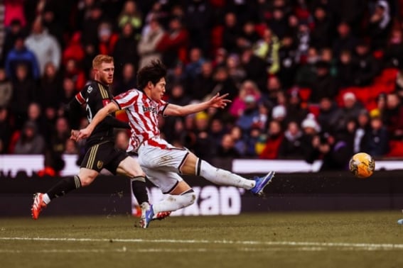 '群鶏一鶴' ペ·ジュンホ EPL フラム戦 'ワンダーゴール'→しかし監督は「これは厳重警告」と批判··· 一体何が原因なのか