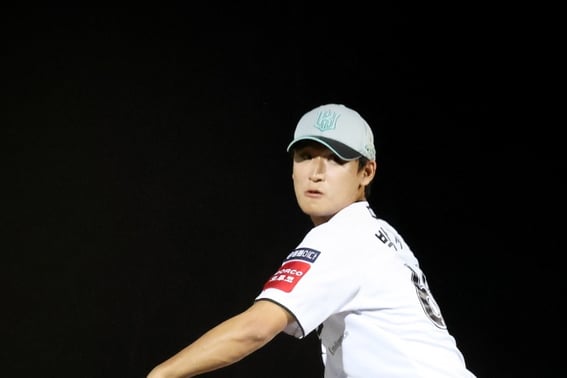 «Я хотел посмотреть еще один иннинг." 150 км 1R Что такое очарование новичка, Ли Кан Чхоль и Юн Хи Сан также взволнованы... Стояние противника Мельбурна в двух иннингах без потери очков