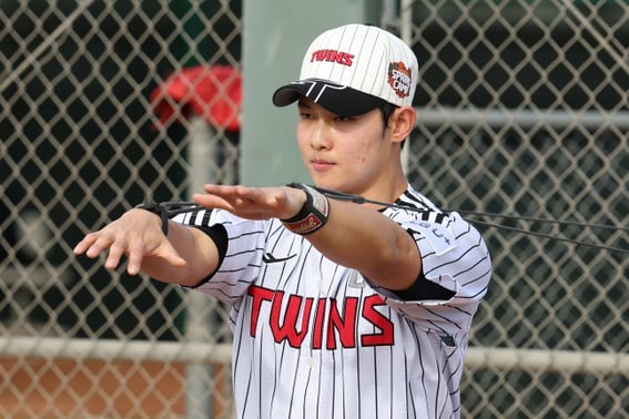 I'm not going to worry director Yeom Kyung-yeop at all', A 21-year-old LG winner said, "I'm still lacking a lot... "I want to grow more"