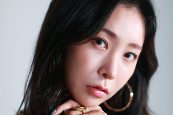 'サバイバルまた挑戦' ハ・チャンミ、結局大泣き..「降りる必要はないじゃないか「キム・ヨンジャの懸念」 [ミストロット4]