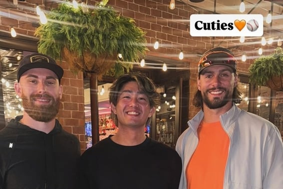 У него даже были бывшие коллеги по "Ханхва" Вайс и 日동료. «Я живу за границей, поэтому знаю → Давай поужинаем вместе»