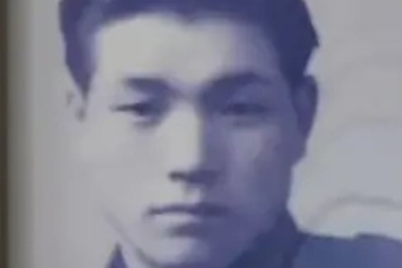 《我独自山》中照明的"6.25参战勇士"李柱升祖父去世，悲痛欲绝