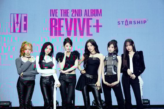 Black Hole dẫn đầu BXH YouTube Trending Worldwide → BXH iTunes 30 khu vực'Hào hứng, phóng nhanh'