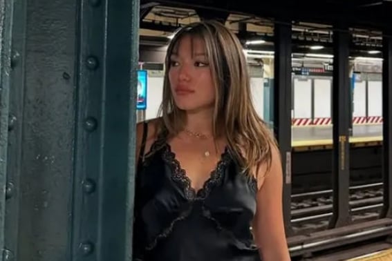 オリンピックに夢中な『ホットガール』、実はスタンフォードの天才だった··· 英国の「スキー女帝」アトキン、メダルよりも輝く雪原の「官能美」 [ミラノオリンピック]