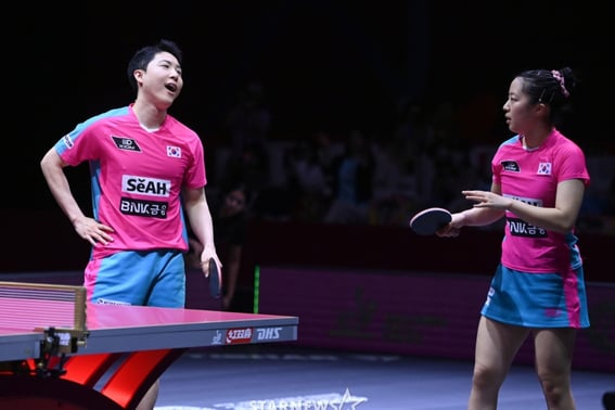 Table tennis star Shin Yu-bin and Im Jong-hoon are mixed and second place in Singapore Smash... the women's doubles final [WTT Singapore smash]
