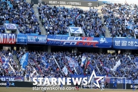 "Эффект Ли Чон Хё" - первая новая история К-лиги, установившая новый рекорд посещаемости в истории... Огромный дом 24071 человек [Месторождение Сувона]