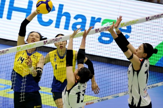 "Ян Хё Джин 19 очков" Hyundai Engineering & Construction, 6 побед подряд → 2-я погоня за опережающими дорожными работами... KB Insurance '5 побед подряд' побеждает нашу карту [V-лига]