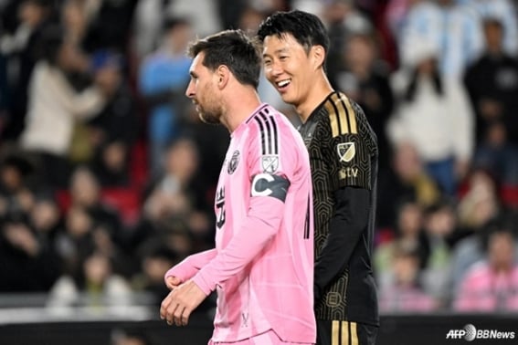 "Son Heung-min completely defeated" Messi's angry multi-goal explosion, Miami's first win of the season... 0:2→4:2 Thrill flipping