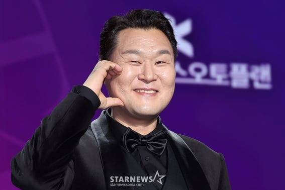 Yoon Kyung Ho bị nghi ngờ nói dối về tuổi tácNắm bắt được cả tình huống bịt miệng (Lâu đài diễn xuất) [sự tổng hợp]