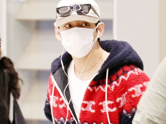 BTS 뷔 '눈빛에 심쿵!'