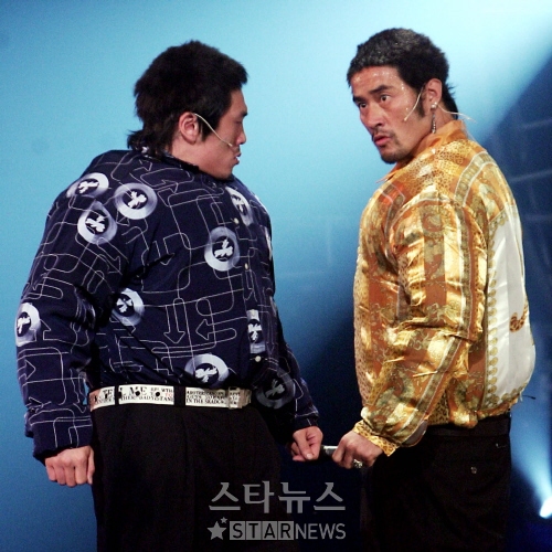 ↑'웃찾사'의 '형님뉴스' 코너에 출연한 최민수와 김재우 ⓒ<박성기 기자 musictok@>