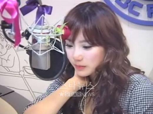 태연. 25일 MBC FM4U '친한 친구' 마지막 방송 보이는 라디오 캡처