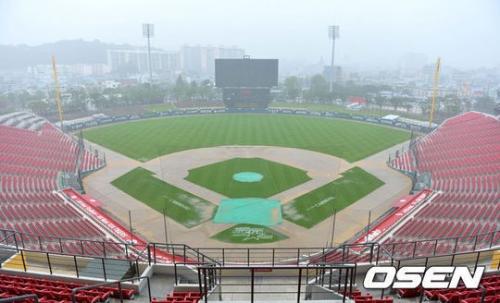 18일 퓨처스 올스타전이 우천으로 중단됐다. /사진=OSEN