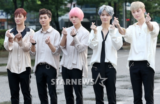 뉴이스트