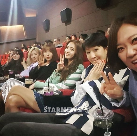 전소미, 공민지, 홍진영, 한채영, 홍진경, 김숙(왼쪽부터)