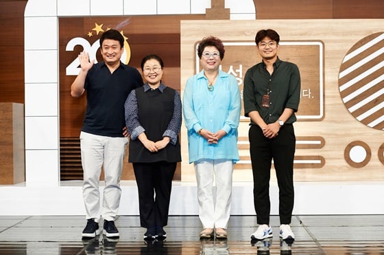 서경석(왼쪽부터), 박금선 작가, 양희은, 강희구PD /사진제공=MBC