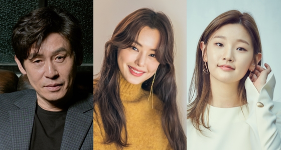 설경구와 이하늬, 박소담이 이해영 감독의 신작 '유령'으로 호흡을 맞춘다.