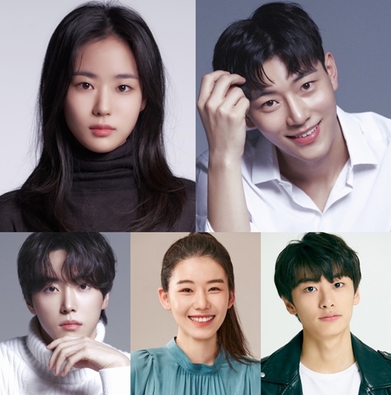 이이담, 문지용, 이원정, 이승윤, 이태희(사진 왼쪽 위부터 시계방향으로)/사진=스튜디오 산타클로스