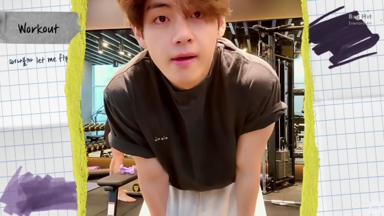 방탄소년단 뷔(BTS V) /사진=BANGTAN TV '[BE-Log] V l #뷔로그​ #FlyToMyRoom'