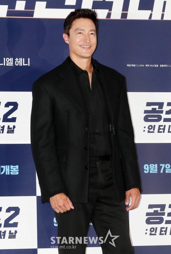 배우 다니엘 헤니가 30일 오후 서울 용산구 아이파크몰 CGV에서 열린 영화 '공조2: 인터내셔날' 언론시사회 및 기자간담회에 참석해 포즈를 취하고 있다.  '공조2: 인터내셔날'은 글로벌 범죄 조직을 잡기 위해 다시 만난 북한 형사 '림철령'(현빈 분)과 남한 형사 '강진태'(유해진 분), 여기에 뉴페이스 해외파 FBI '잭'(다니엘 헤니 분)까지, 각자의 목적으로 뭉친 형사들의 예측불허 삼각 공조 수사를 그린 영화다. 2022.08.30 /사진=김창현 기자 chmt@