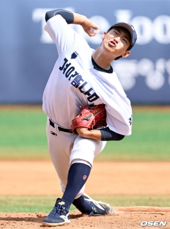 경남고 신영우.