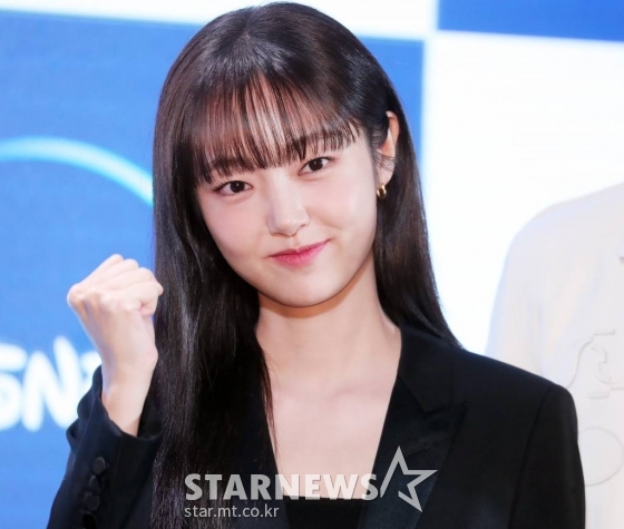 배우 김혜준이 7일 오전 부산 해운대구 그랜드 조선에서 열린 디즈니+ 오리지널 시리즈 '커넥트' 기자간담회에 참석해 포즈를 취하고 있다.  '커넥트'는 죽지 않는 몸을 가진 새로운 인종, '커넥트' 동수가 장기밀매 조직에게 납치당해 한쪽 눈을 빼앗긴 뒤, 자신의 눈이 대한민국을 떠들썩하게 만든 연쇄살인마에게 이식됐다는 것을 알고 그를 쫓는 지독한 추격을 담아낸 이야기다. 12월 공개 예정. 2022.10.07 /사진=김창현 기자 chmt@