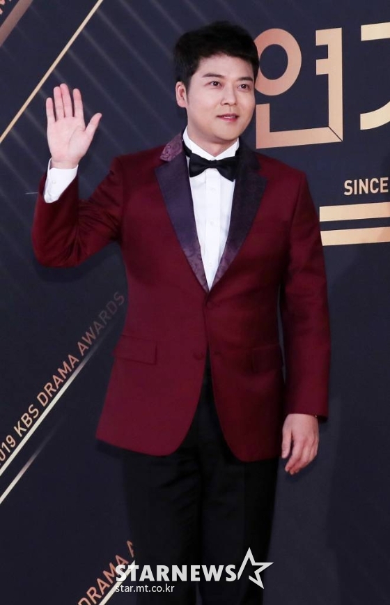 방송인 전현무/사진=김휘선 기자 hwijpg@