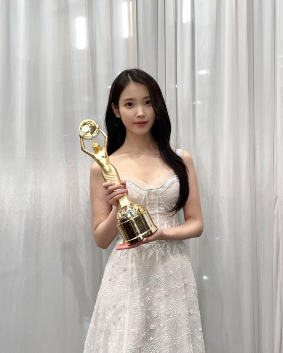 /사진=아이유 인스타그램