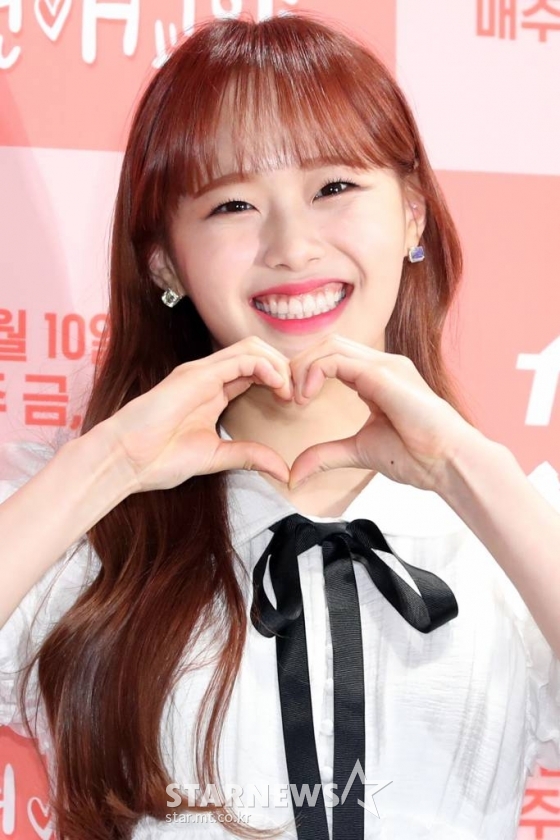 그룹 이달의 소녀 츄가 10일 오후 서울 영등포구 켄싱턴호텔 여의도에서 열린 tvN 웹드라마 '필수연애교양' 제작발표회에서 포즈를 취하고 있다. /사진=이기범 기자 leekb@