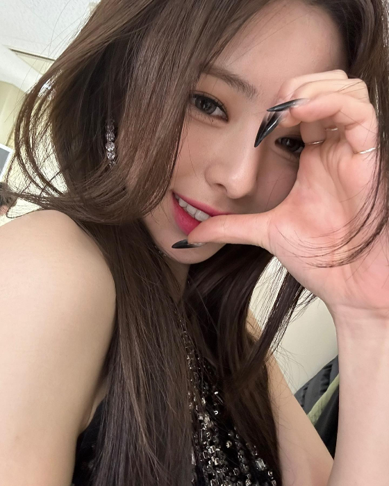 '2022 Asia Artist Awards IN JAPAN'에 참석한 그룹 있지(ITZY)의 유나./사진=있지 공식 인스타그램