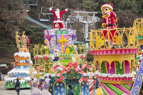 에버랜드 블링블링 X-mas 퍼레이드