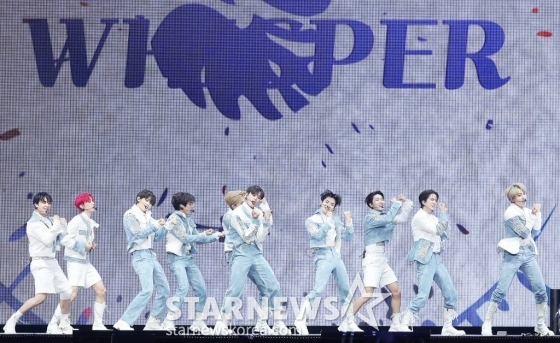 그룹 더 보이즈가 지난 13일 오후 일본 나고야 니혼가이시홀에서 열린 스타뉴스-미디어보이 주최 '2022 Asia Artist Awards IN JAPAN'(2022 아시아 아티스트 어워즈, 이하 2022 AAA)에서 멋진 무대를 선보이고 있다. 더 보이즈는 이날 AAA 베스트 아티스트상을 수상했다. 스타뉴스와 미디어보이가 주최하고 Asia Artist Awards 조직위원회와 더스타파트너, 컬쳐 엔터테인먼트가 공동 주관하는 글로벌 NO.1 시상식 '2022 AAA'는 올 한 해 동안 국내외에서 많은 사랑을 받은 가수, 배우들이 참석해 눈을 뗄 수 없는 화려한 글로벌 축제의 장을 펼쳤다. /2022.12.19 /사진=김창현 기자 chmt@