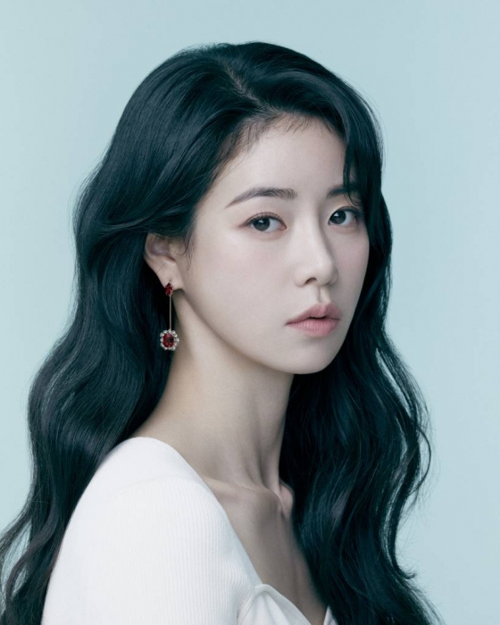 넷플릭스 오리지널 드라마 '더 글로리'의 배우 임지연이 17일 오전 진행된 인터뷰를 위해 포즈를 취하고 있다. /사진제공=넷플릭스 2023.03.17 /사진=이동훈 기자 photoguy@