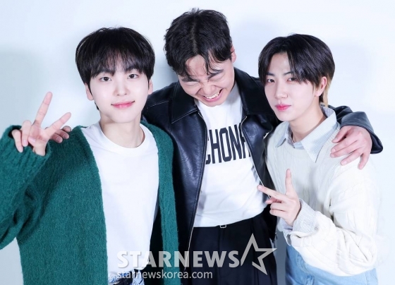 그룹 크래비티 형준-원진, 배우 임재혁 /사진=김창현 기자 chmt@