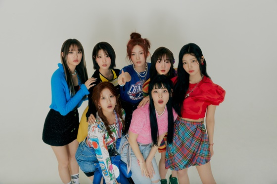 /사진=씨에스알이앤엠, 에이투지엔터테인먼트(팝뮤직)