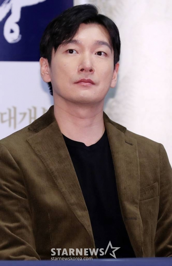 배우 조승우가 11일 오후 서울 강남구 메가박스 코엑스에서 진행된 영화 '명당(감독 박희곤)' 언론시사회 및 기자간담회에 참석하고 있다. /사진=김휘선 기자 tndejrrh123@