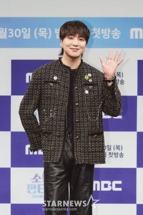 가수 강승윤이 30일 오후 온라인으로 진행된 MBC 예능 '소년판타지 - 방과후 설렘2' 제작발표회에 참석해 포즈를 취하고 있다. /사진제공=MBC 2023.03.30 /사진=이동훈 기자 photoguy@