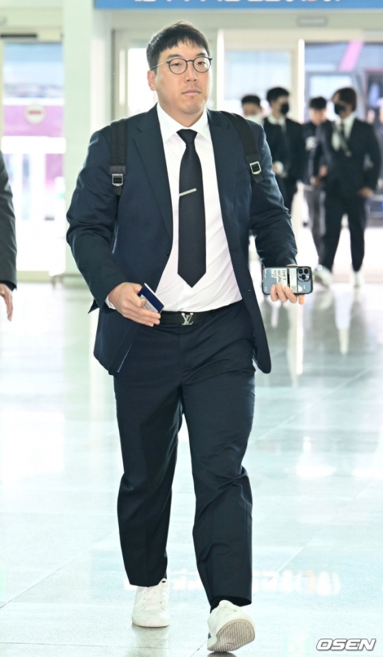 김현수.