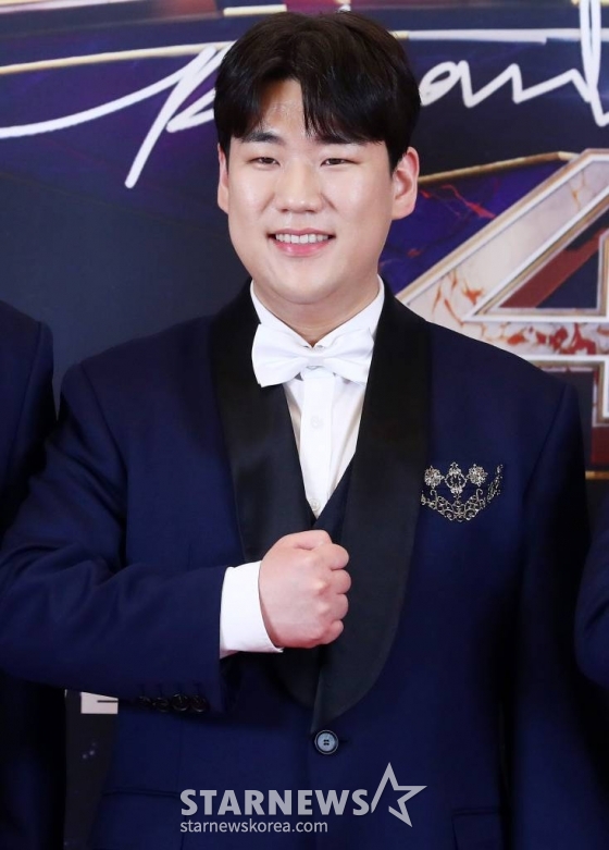 JTBC '팬텀싱어4' 결승 진출한 포르테나 김성현이 2일 오후 서울 동대문구 경희대학교 평화의 전당에서 진행된 포토콜 행사에 참석해 포즈를 취하고 있다. 2023.06.02 /사진=김창현 기자 chmt@