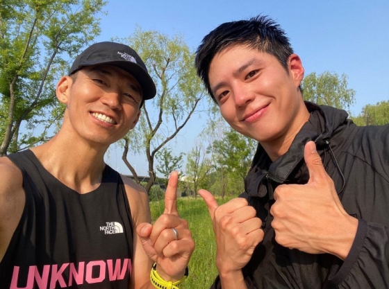 션, 박보검 /사진=인스타그램