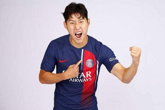 포효하는 이강인. /사진=PSG 홈페이지
