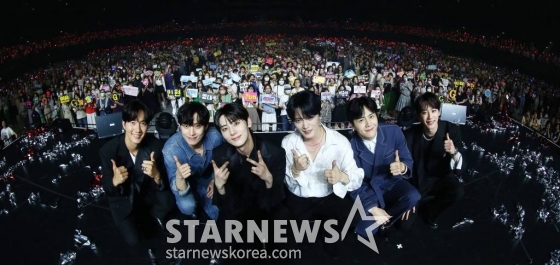 배우 김재중, 김선호, 황민현, 이준영, 김영대가 5인 5색 '남신' 매력으로 일본을 매료시켰다.  지난 8일 오후 일본 요코하마 피아 아레나 MM에서 '2023 Asia Artist Awards(2023 아시아 아티스트 어워즈) 비기닝 콘서트 '男神(남신)''이 개최됐다.   '남신'은 대세 한류 스타 김재중, 김선호, 황민현, 이준영, 김영대가 함께 하는 스페셜 콘서트로 진행은 일본에서 활발히 활동 중인 박건일이 맡았다.  이날 '남신'들은 어디서도 볼 수 없는 각기 다른 매력으로 일본 팬들의 마음을 사로잡았다. /사진=김창현 기자 chmt@