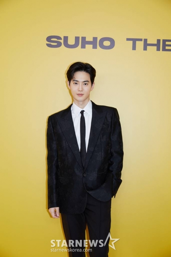 엑소 수호가 4일 오후 온라인으로 진행된 '그레이 수트(Grey Suit)' 솔로 컴백 기자간담회에 참석해 포즈를 취하고 있다. 2022.04.04 <사진=SM엔터테이먼트> /사진=임성균 기자 tjdrbs23@