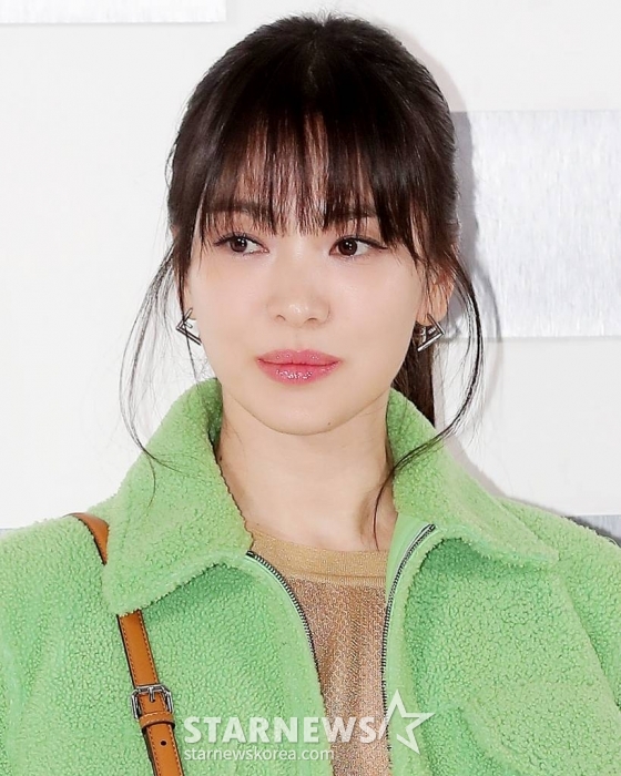 배우 송혜교가 8일 오후 서울 동대문 디자인플라자에서 진행된 '팔라초 펜디 서울 플래그십 부티크 오픈 기념 파티'에 참석해 포즈를 취하고 있다. 2023.02.08 /사진=김창현 기자 chmt@