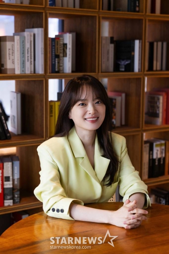 tvN 드라마 '이로운 사기'의 주연배우 천우희가 종영 인터뷰를 위해 포즈를 취하고 있다. /사진제공=H&엔터테인먼트 2023.07.19 /사진=이동훈 기자 photoguy@