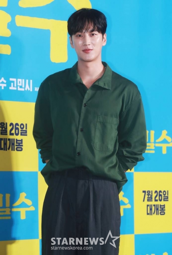 배우 안보현이 20일 오후 서울 강남구 메가박스 코엑스에서 진행된 영화 '밀수'(감독 류승완) VIP시사회에 참석해 포즈를 취하고 있다. /2023.07.20 /사진=이동훈 기자 photoguy@
