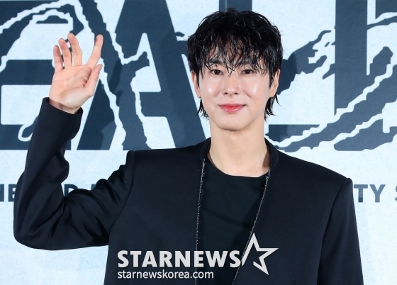 동방신기 유노윤호가 7일 오후 서울 강남구 삼성동 코엑스 메가박스에서 진행된 세 번째 미니앨범 'Reality Show' 발매 기념 기자간담회에 참석해 포즈를 취하고 있다. /사진=김창현 기자